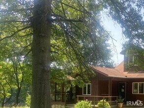 Building Photo - 2645 S River Rd