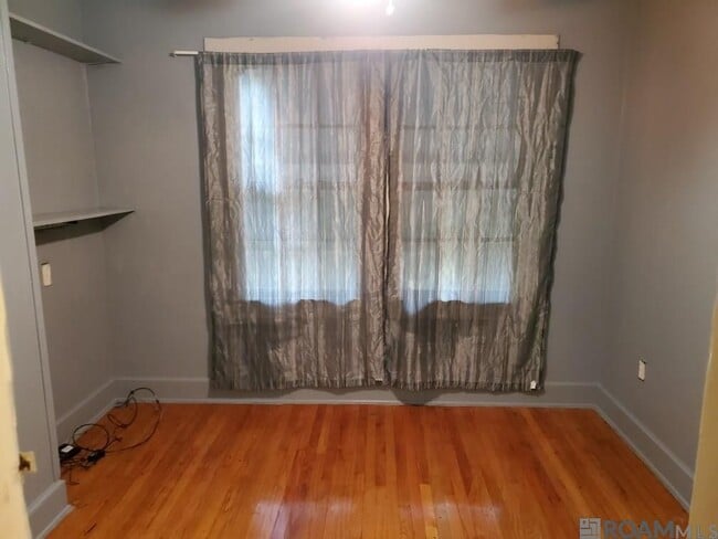 Foto del edificio - 2933 Dayton St