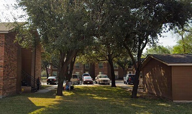 Foto del edificio - 513 W Frontage Rd