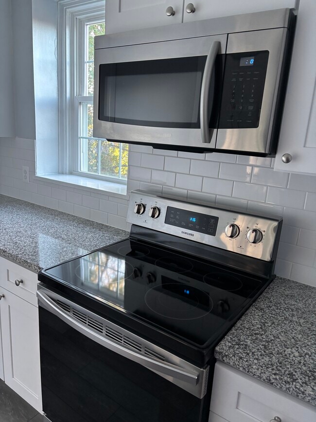 Photo - 2876 S Abingdon St House