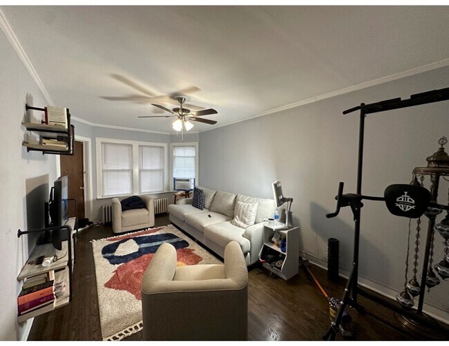 Foto del edificio - 4210 N Kilpatrick Ave