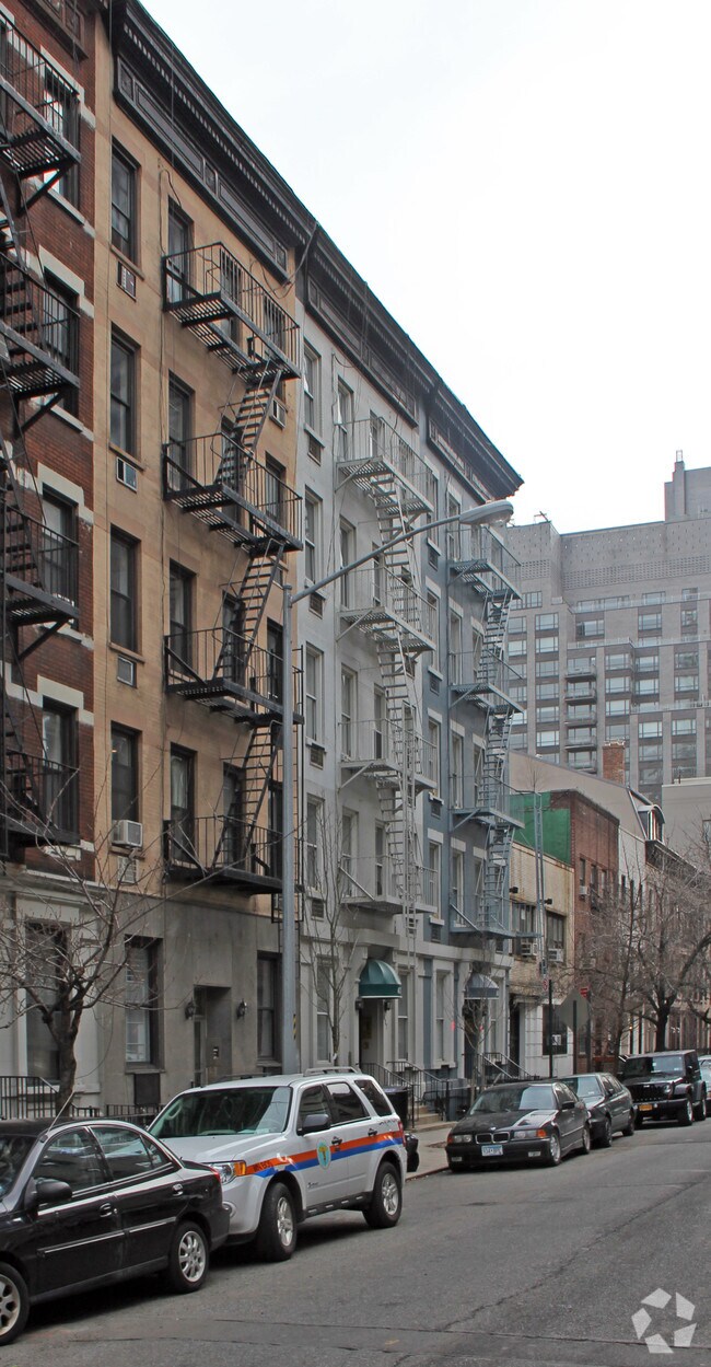 Foto principal - 417 East 87 Street