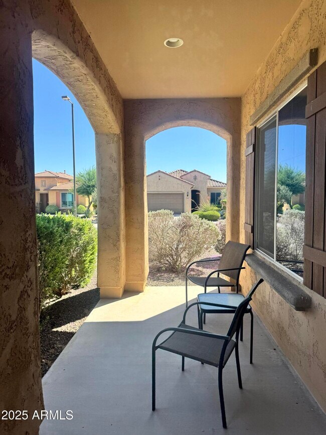 Building Photo - 25925 W Tonto Ln