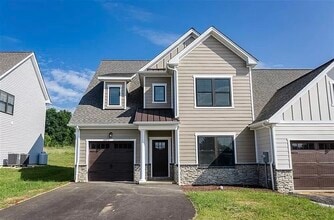 Building Photo - 16 Kiley Ln