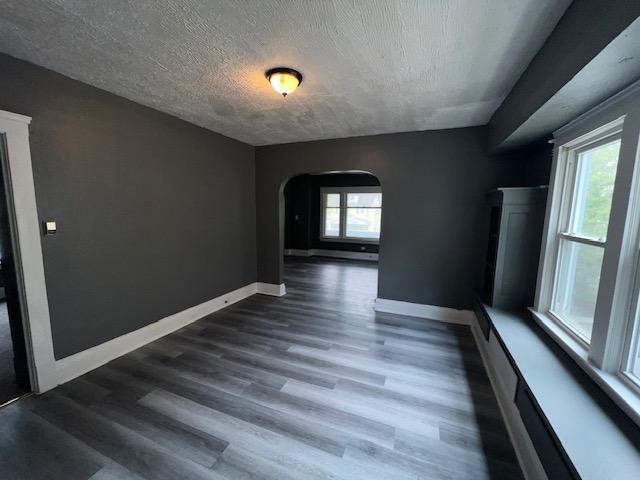 Foto del edificio - 13905 Glenside Rd