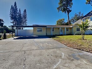 Building Photo - 4402 W Sevilla St