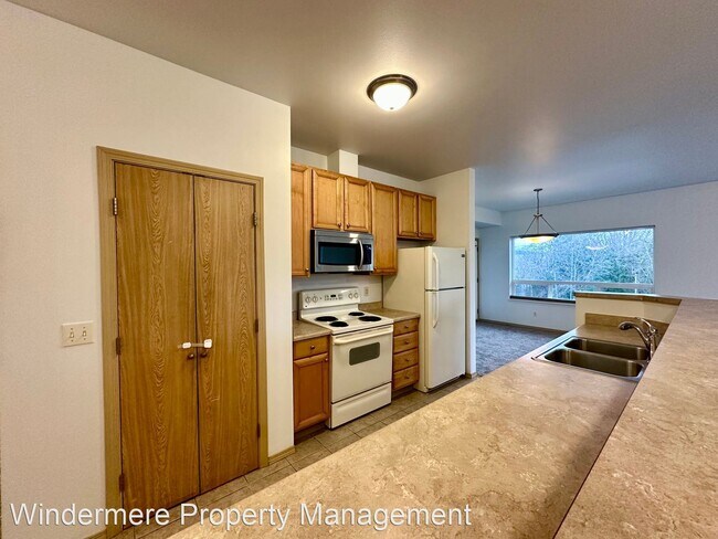 Foto del edificio - 3 br, 2 bath House - 500 Darby # 315