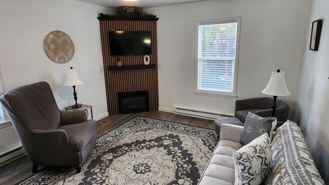 Building Photo - Modern, New Build, Move-In Ready One Bedroom Rental – All Utilities Included and Furnished!