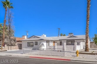 Building Photo - 3070 Carnelian St