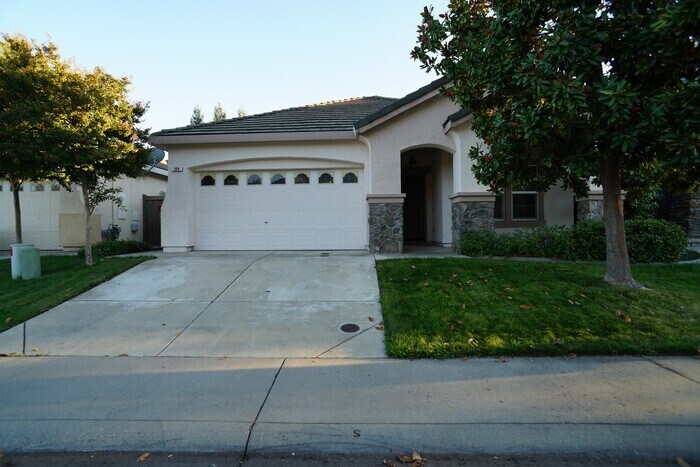 Charming 3 Bedroom Home for Rent in Crocker Ranch Roseville! - Charming 3 Bedroom Home for Rent in Crocker Ranch  Roseville!