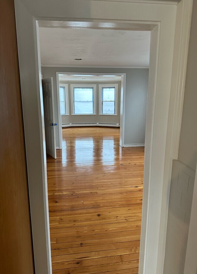 62 Slater Park Ave Unit 2, Pawtucket, RI 02861 Condo for Rent in