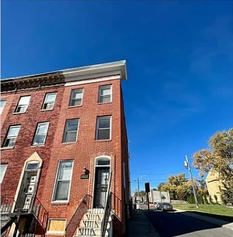 Photo - 3 Bedrooms 2.5 Bathrooms Townhome