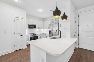 Building Photo - Forayna Davis Park