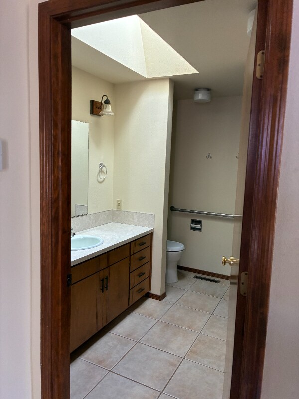 Foto del edificio - 1579 Olive St