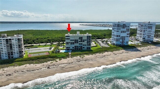 Foto del edificio - 10000 S Ocean Dr