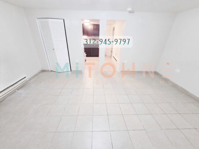 Foto del edificio - 1346 Chase