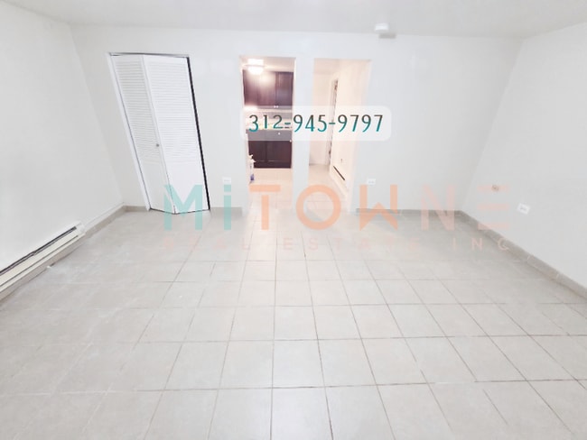 Building Photo - 1346 Chase