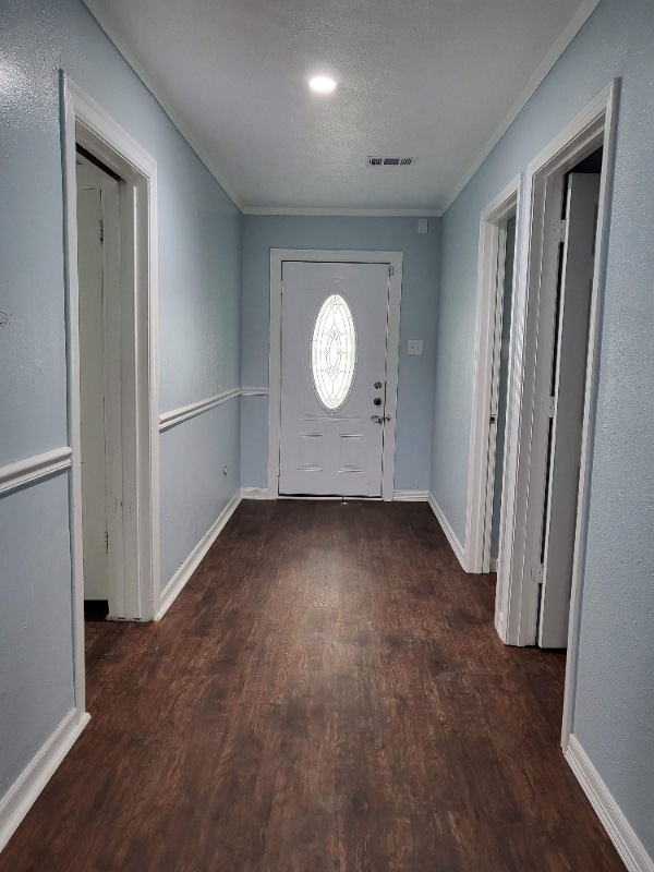 Building Photo - 3325 Tampa St