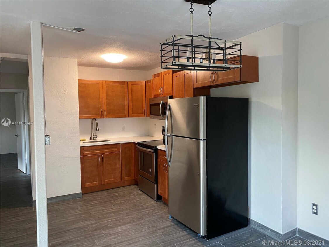 Primary Photo - 3755 NE 167th St