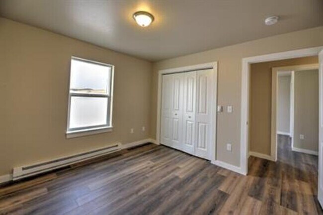 Building Photo - 7985 Avocet Dr