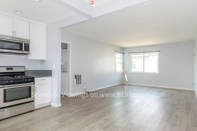 Building Photo - 4531 Wilson Ave