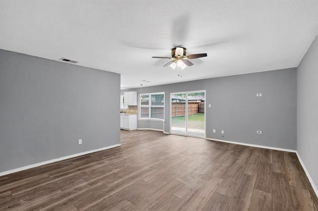 Foto del edificio - 5717 Macrae St