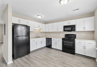 Interior Photo - Gateway Homes