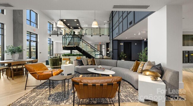 Foto del edificio - 704 W Tremont Ave