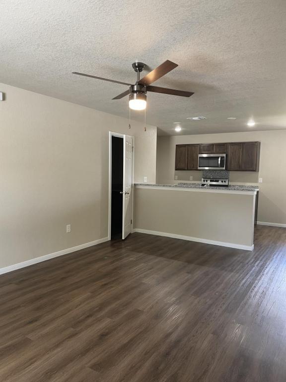 Foto del edificio - 512 Raymond St