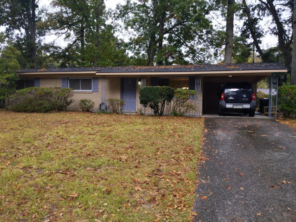 Foto principal - 412 Barnhill Dr