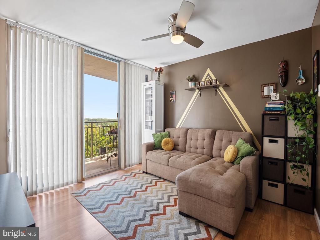 Foto principal - 1836 Metzerott Rd