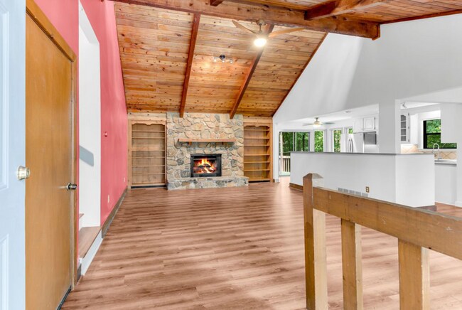 Foto del edificio - 5281 W Jones Bridge Rd