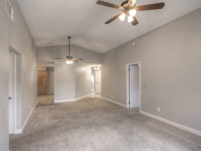 Building Photo - 13230 Boulder Woods Cir