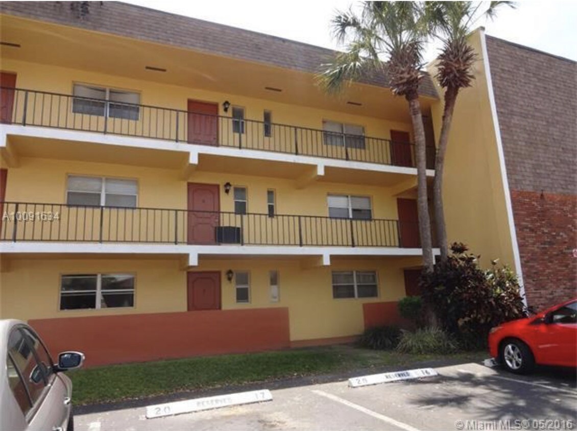 3rd floor - 8020 Fairview Dr