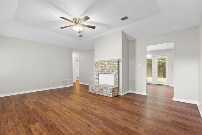 Foto del edificio - REMODELED HOME IN THEODORE!