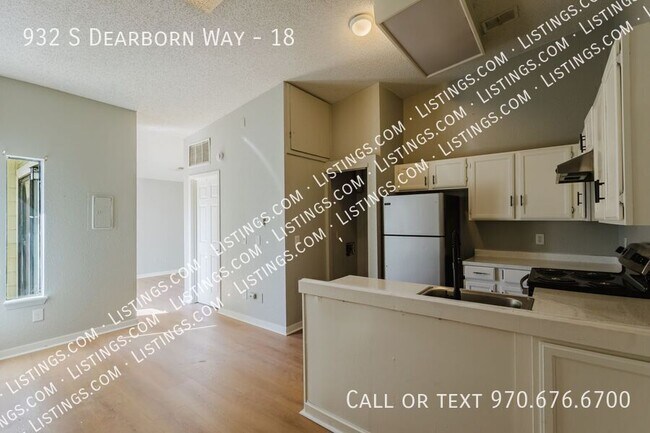 Foto del edificio - 932 S Dearborn Way