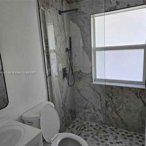 Foto del edificio - 3740 Percival Ave