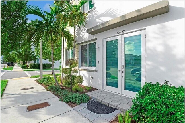 Building Photo - 10259 NW 66th St