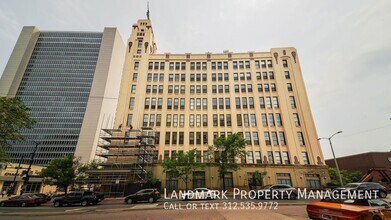 Building Photo - 758 N Larrabee St