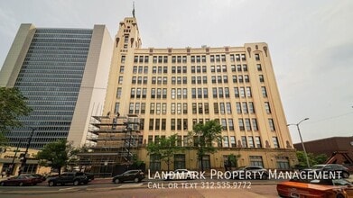 Building Photo - 758 N Larrabee St