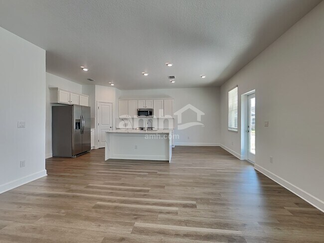 Building Photo - 37878 Dusty Saddle Ln