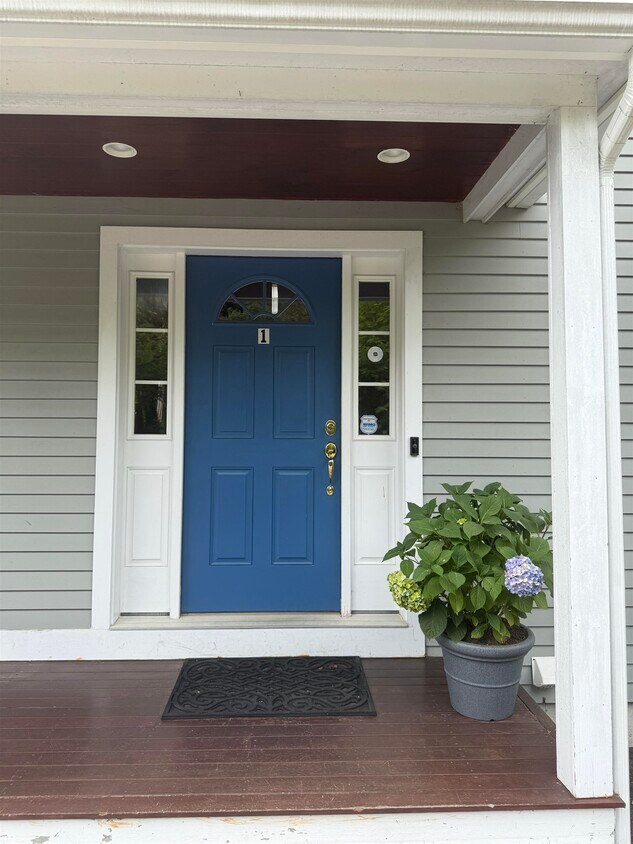 Foto principal - 116 Hilliard Rd