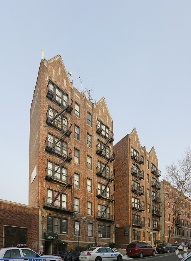 Building Photo - 436 New York Ave