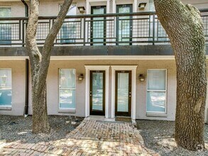 Building Photo - 7734 Meadow Rd