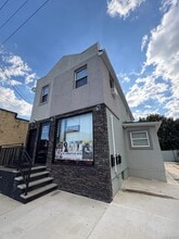 Building Photo - 276 Meacham Ave