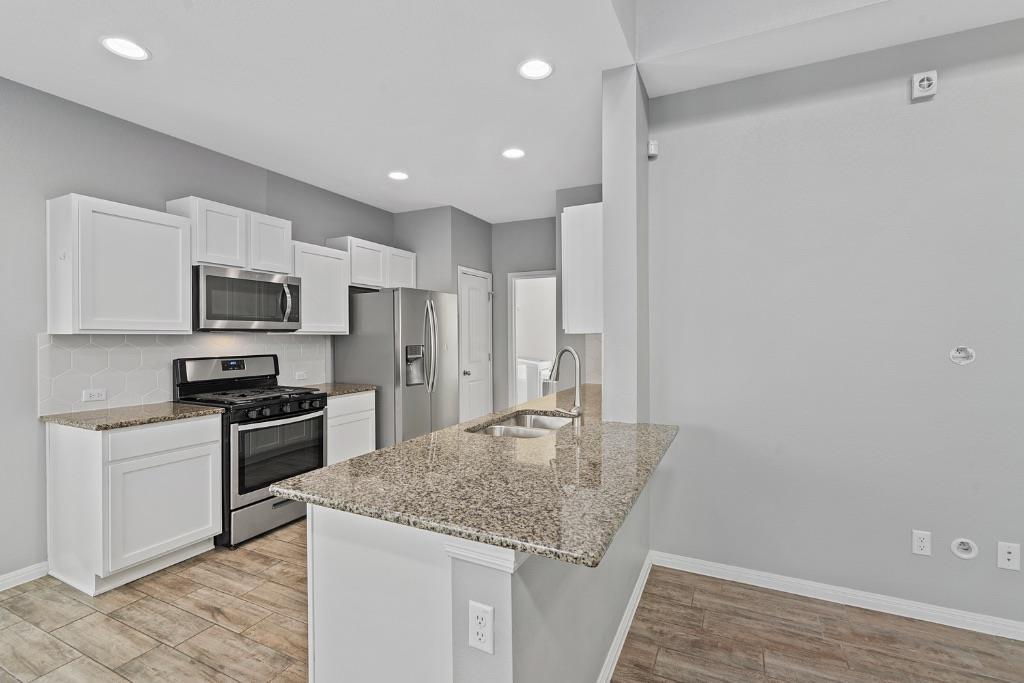 Foto principal - 607 Stampede Rd