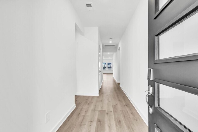 Building Photo - 2364 Woodmeadow Dr