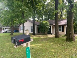 Building Photo - 333 Beechwood Ct