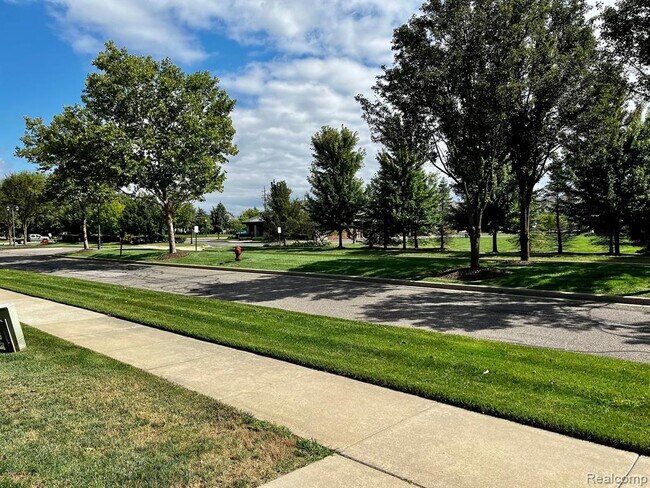 Foto del edificio - 45493 N Stonewood Rd
