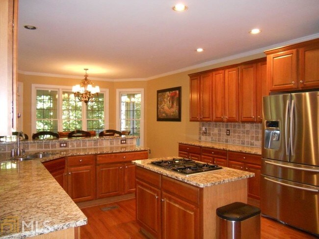 Building Photo - 1642 Hampton Oaks Bend NE